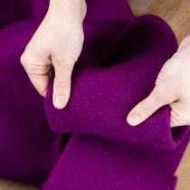 Článok Vlnená stuha z plsti, fuchsiová, 15 cm x 5 m, na dekoráciu a tvorenie