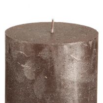 položky Jednofarebné hnedé stĺpové sviečky, medená metalíza, 70 × 80 mm, sada 4 kusov – dekoratívne sviečky pre štýl a teplo
