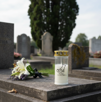 položky Grave light psí hrob sviečka pre zvieratká biela Ø7cm V16,5cm
