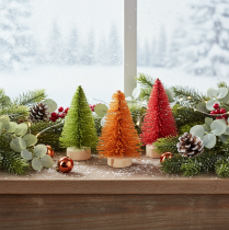 položky Miniatúrny umelý vianočný stromček na dekoráciu stola, 12 cm, 6 kusov
