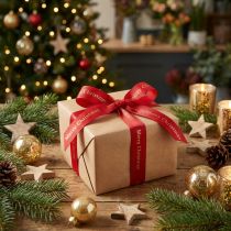 Článok Červená vianočná stuha so zlatým nápisom 'Merry Christmas', šírka 25mm, dĺžka 20m