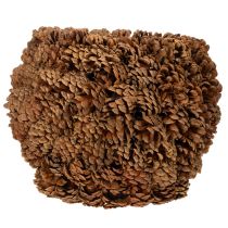 Článok Dekoratívny kvetináč s borovicovými šiškami, prírodný vzhľad, 27 cm. Okrúhly kvetináč z borovicových šišiek, prírodná hnedá farba, vyrobený zo šišiek, 27 cm x 22 cm.