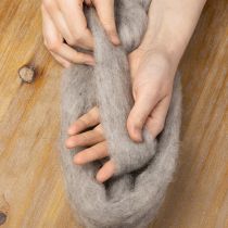 položky Vlnená šnúra, dekoratívna vlnená, sivo-prírodná, 2 m, plstená vlna na remeslá a kvetinárstvo