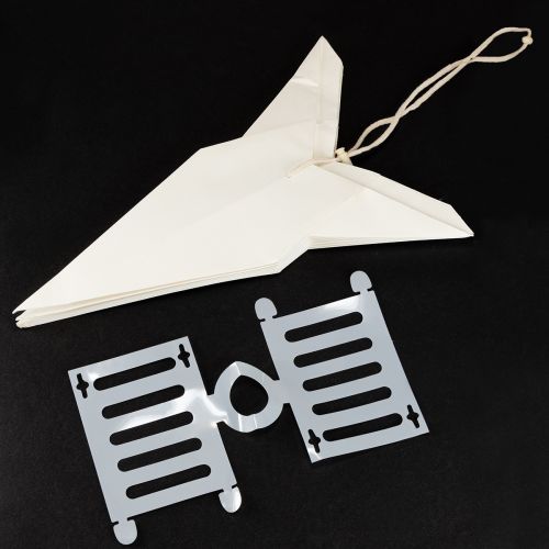 položky Dekoratívna papierová hviezda na zavesenie, ideálna na slávnostné osvetlenie