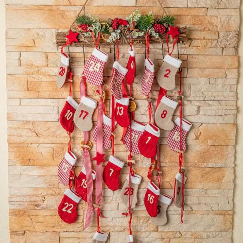 položky Adventný kalendár na vyplnenie Vianočný kalendár ponožky červené 2m