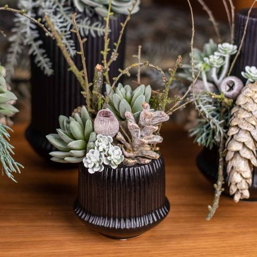 položky Keramický kvetináč s drážkami čierny Ø10cm V8,5cm