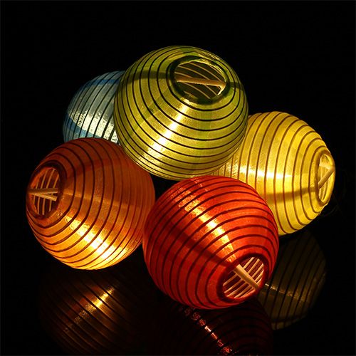 položky Čínske lampáše s 20 farebnými LED 9,5m