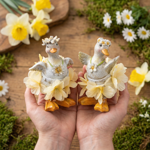 položky Dekoratívna figúrka kačky v kvetinových šatách, jar, detailný letný dekoračný doplnok, 11 cm, 2 kusy