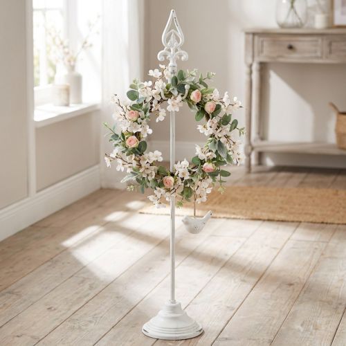 Držiak na veniec Shabby Chic White Stojan na veniec kovový 4 háčiky, výška 76 cm | Floristik24.sk