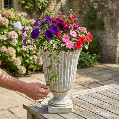 Článok Kvetináč dekoračná trofej starožitný liaty kameň sivý Ø20cm V30,5cm