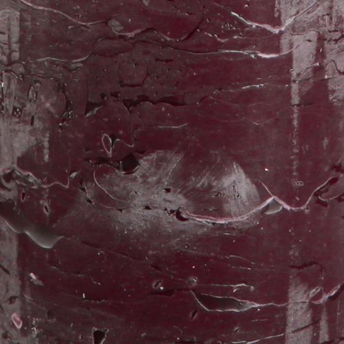 položky Bordové stĺpové sviečky, 70x80 mm, balenie 4 kusov, pre elegantnú dekoráciu a dlhú dobu horenia.