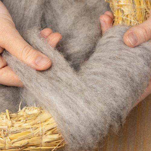 položky Vlnená šnúra, dekoratívna vlnená, sivo-prírodná, 2 m, plstená vlna na remeslá a kvetinárstvo