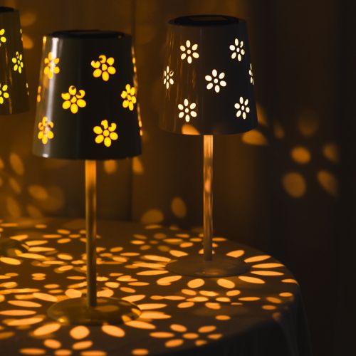 položky Solárna LED stolová lampa s kvetinovým vzorom, atmosférické vonkajšie osvetlenie, 28 cm