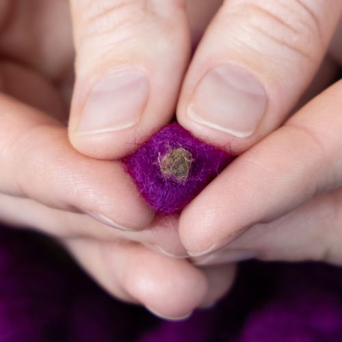 položky Nadýchaná vlnená šnúrka Mirabell fialová 25 m Dekoratívna stuha Kvetinárstvo Remeslá