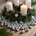 Dekoratívne žalude strieborné, adventná dekorácia, prírodné jesenné plody, vidiecky domček Ø1,5 – 2,5 cm D1,5 – 3 cm 300 g | Floristik24.sk
