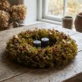 Ozdobný umelý machový veniec s vešiakom hnedozelený Ø30cm | Floristik24.sk